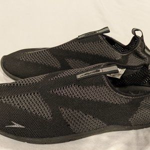 Speedo Men's Surf Knit Water Shoes (size 12) - Like new!